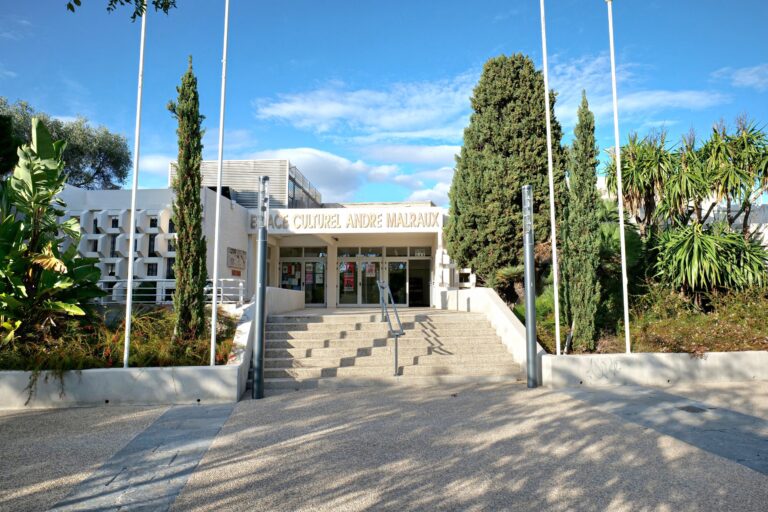 Page l'espace malraux - site ville de Six Fours-les-Plages