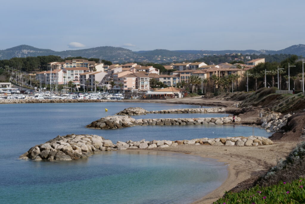 Page plage de la coudoulière - site ville de Six Fours-les-Plages