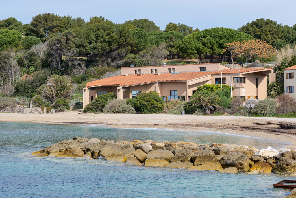 Plage des roches brunes - site ville de Six Fours-les-Plages