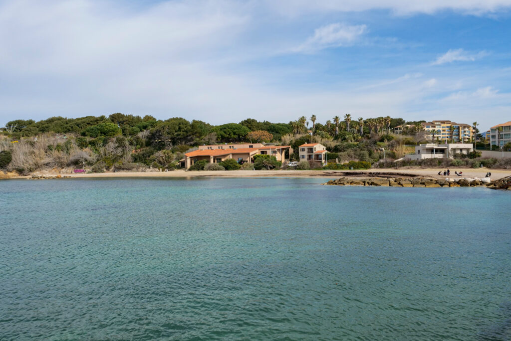 Plage des roches brunes - site ville de Six Fours-les-Plages