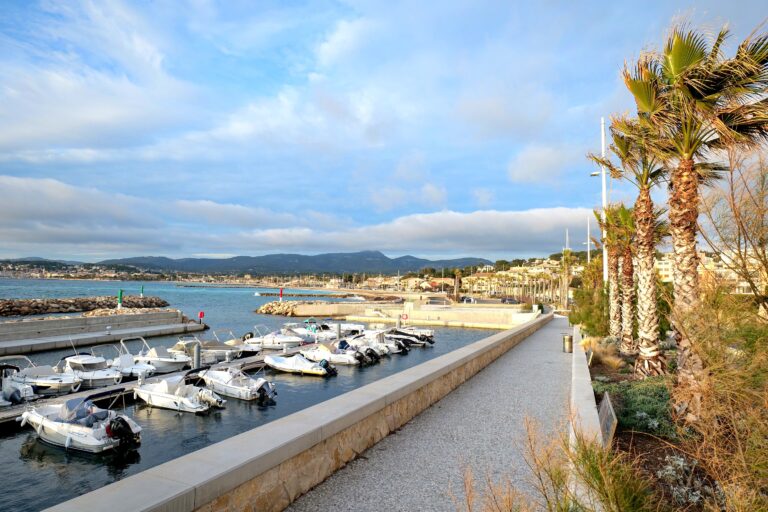 Page port méditerranée - site ville de Six Fours-les-Plages